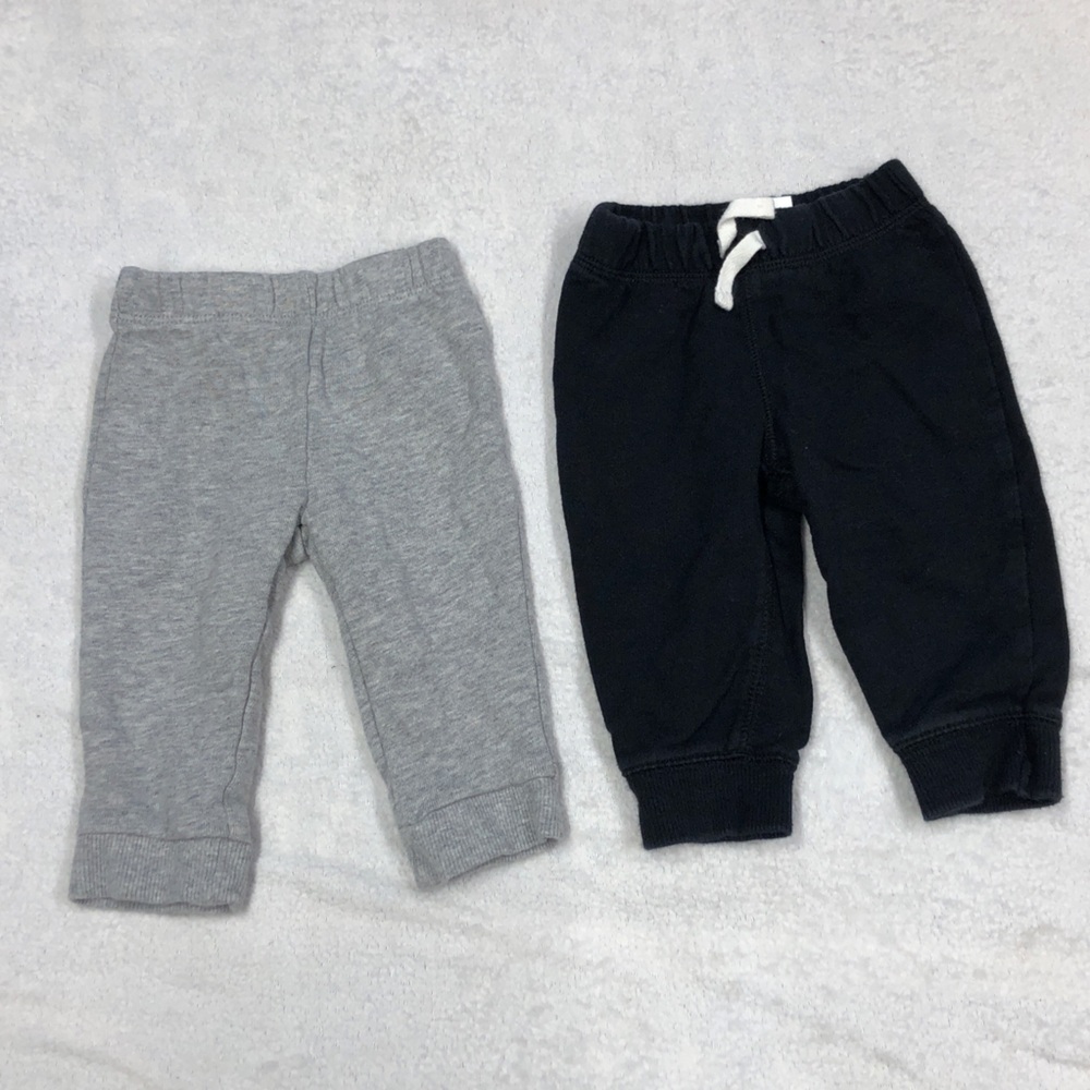 5 for $10 Carter's EUC Gray and Black Jogger Sweatpants 6M